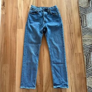 Women Levi’s 501 jeans